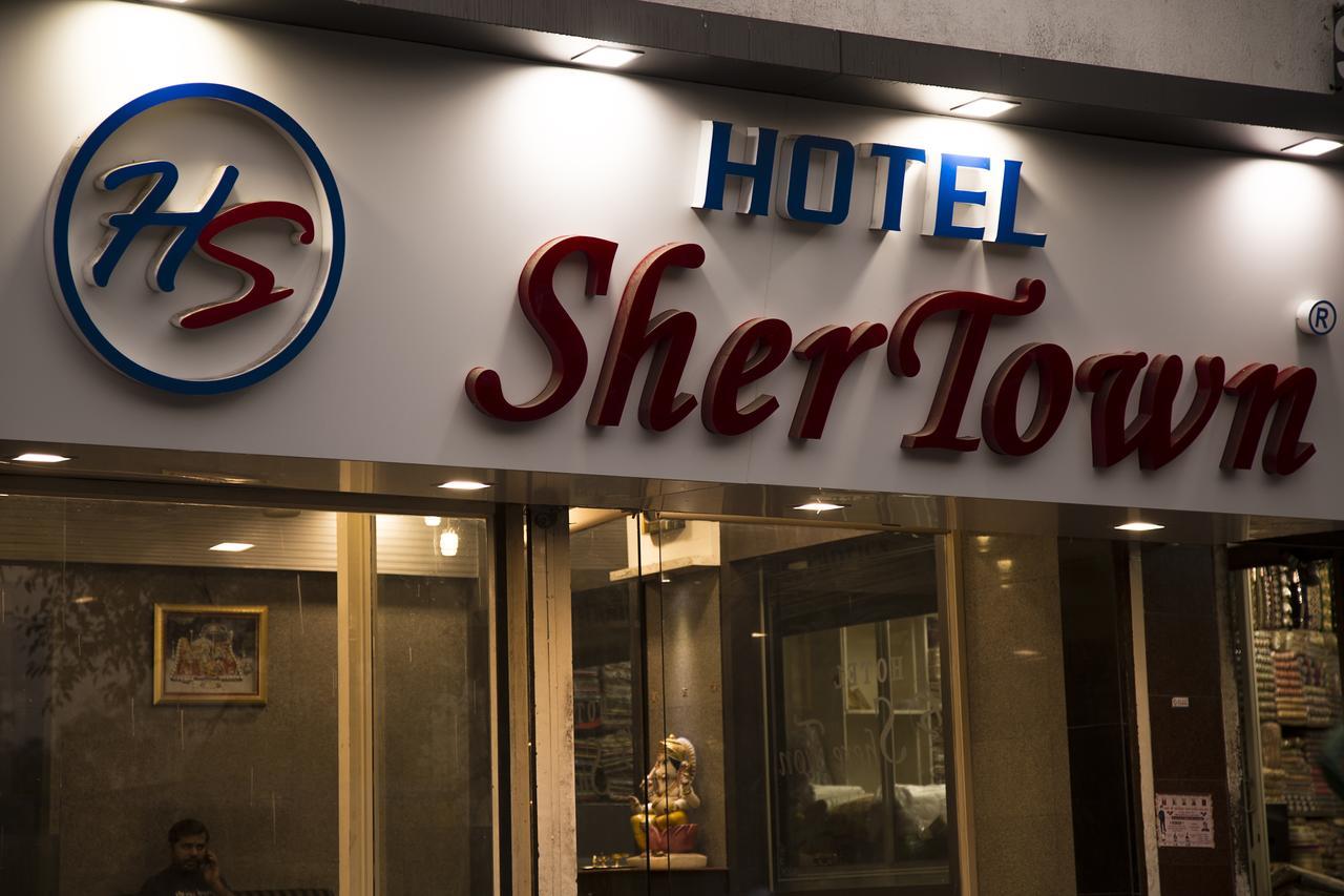 Hotel Shertown Ahmedabad Extérieur photo